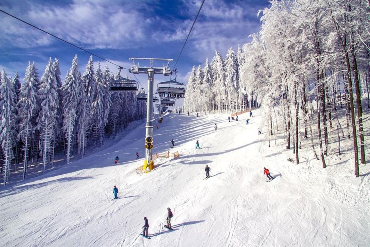 Fun4All-Holidayhome Medebach Bagian luar foto